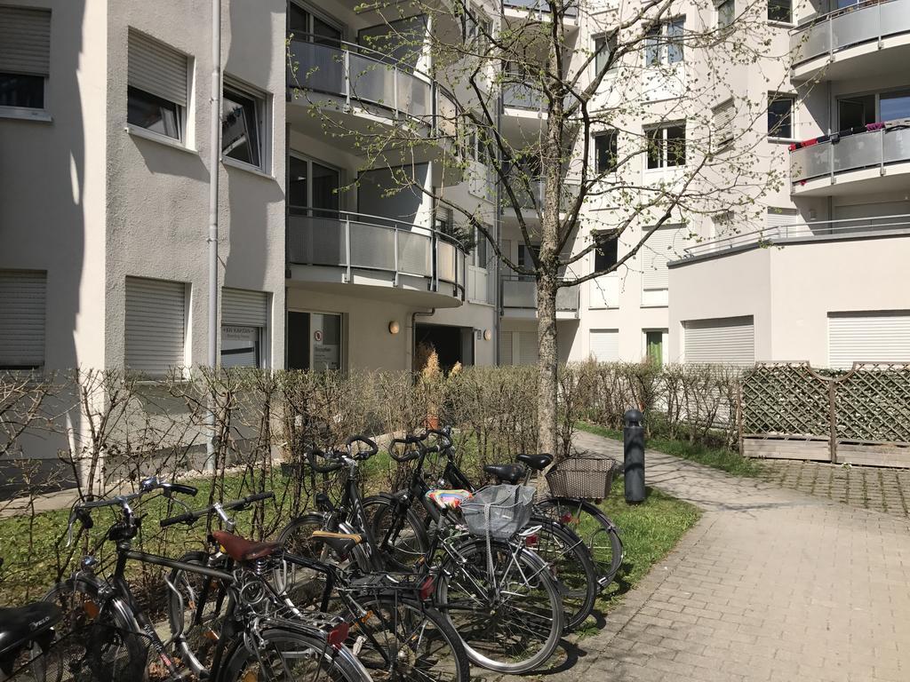 Appartamento Kn Kahtan Boarding House Monaco di Baviera Esterno foto