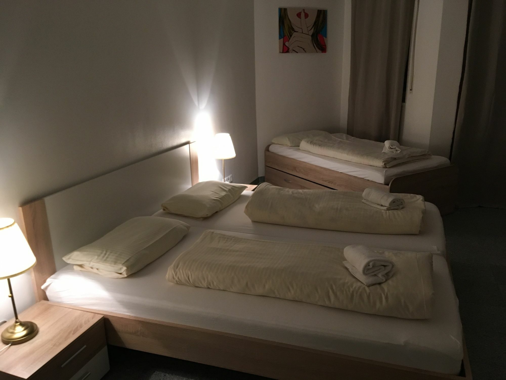 Appartamento Kn Kahtan Boarding House Monaco di Baviera Esterno foto