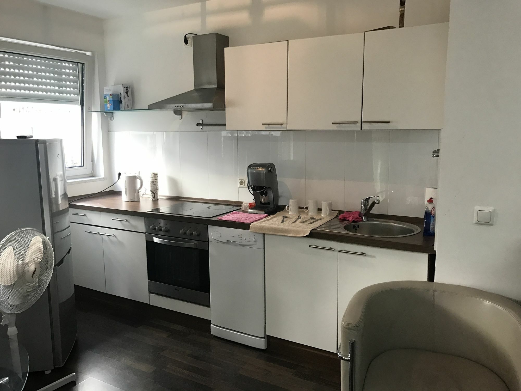 Appartamento Kn Kahtan Boarding House Monaco di Baviera Esterno foto