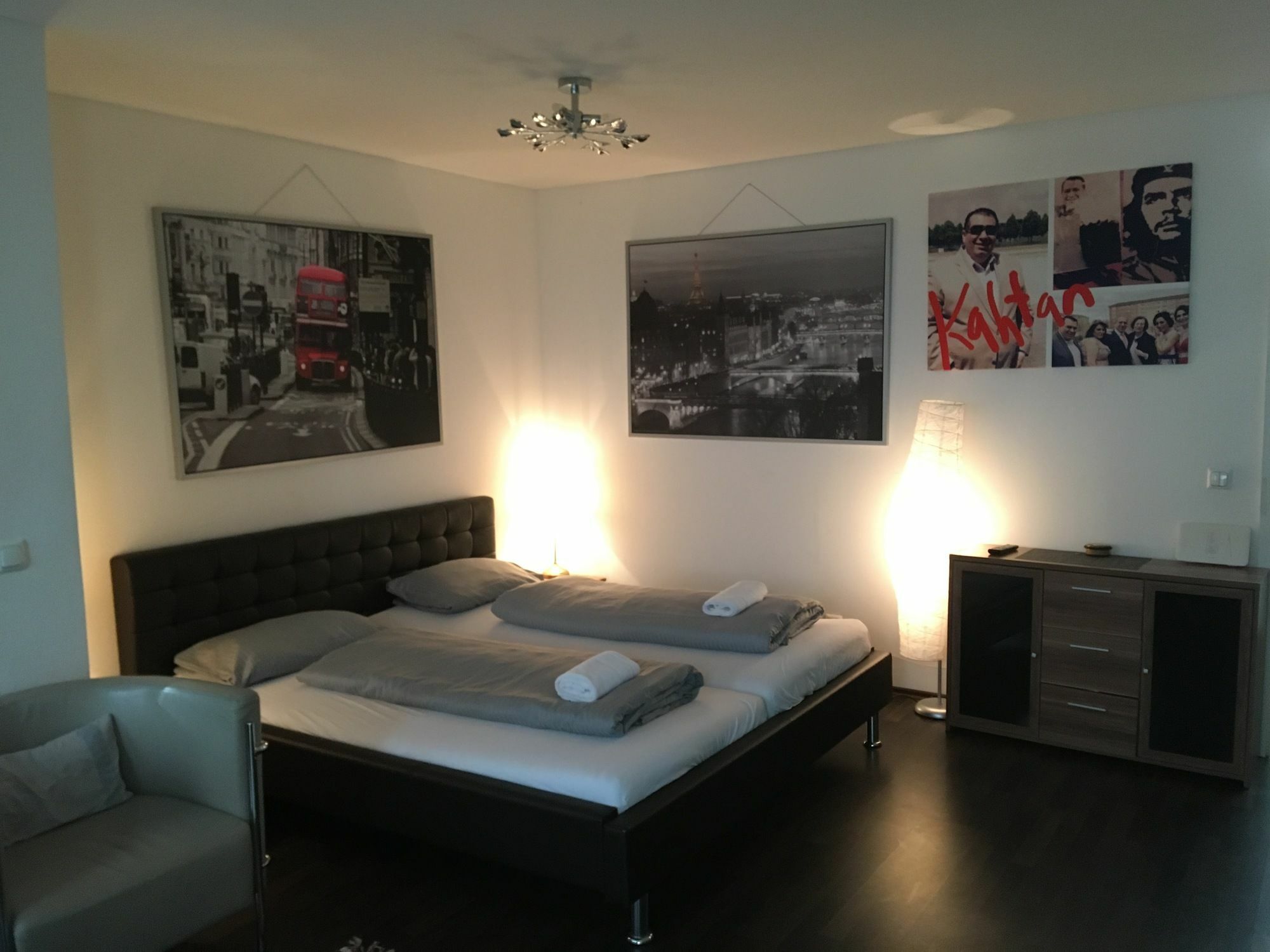 Appartamento Kn Kahtan Boarding House Monaco di Baviera Esterno foto
