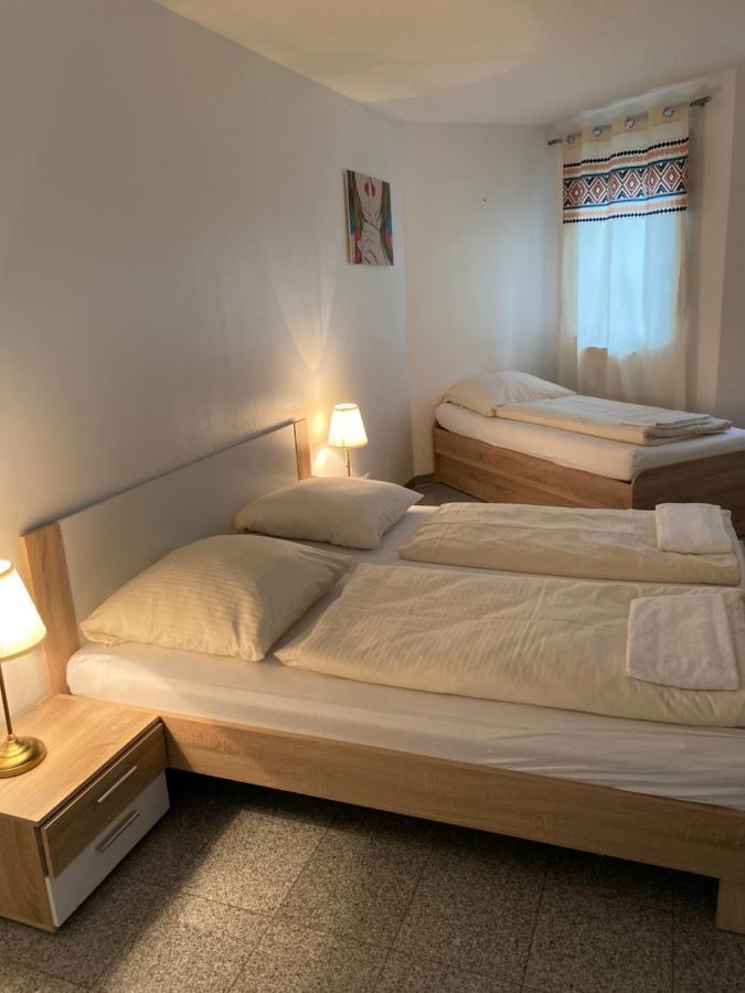 Appartamento Kn Kahtan Boarding House Monaco di Baviera Esterno foto