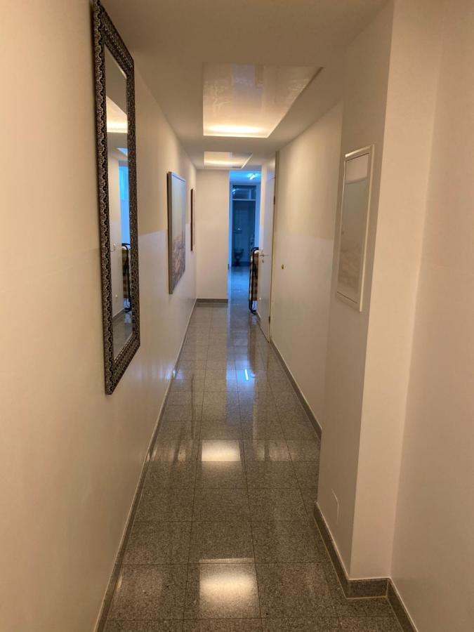 Appartamento Kn Kahtan Boarding House Monaco di Baviera Esterno foto