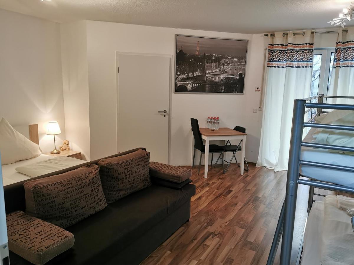 Appartamento Kn Kahtan Boarding House Monaco di Baviera Esterno foto