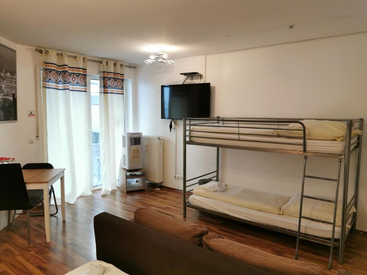Appartamento Kn Kahtan Boarding House Monaco di Baviera Esterno foto