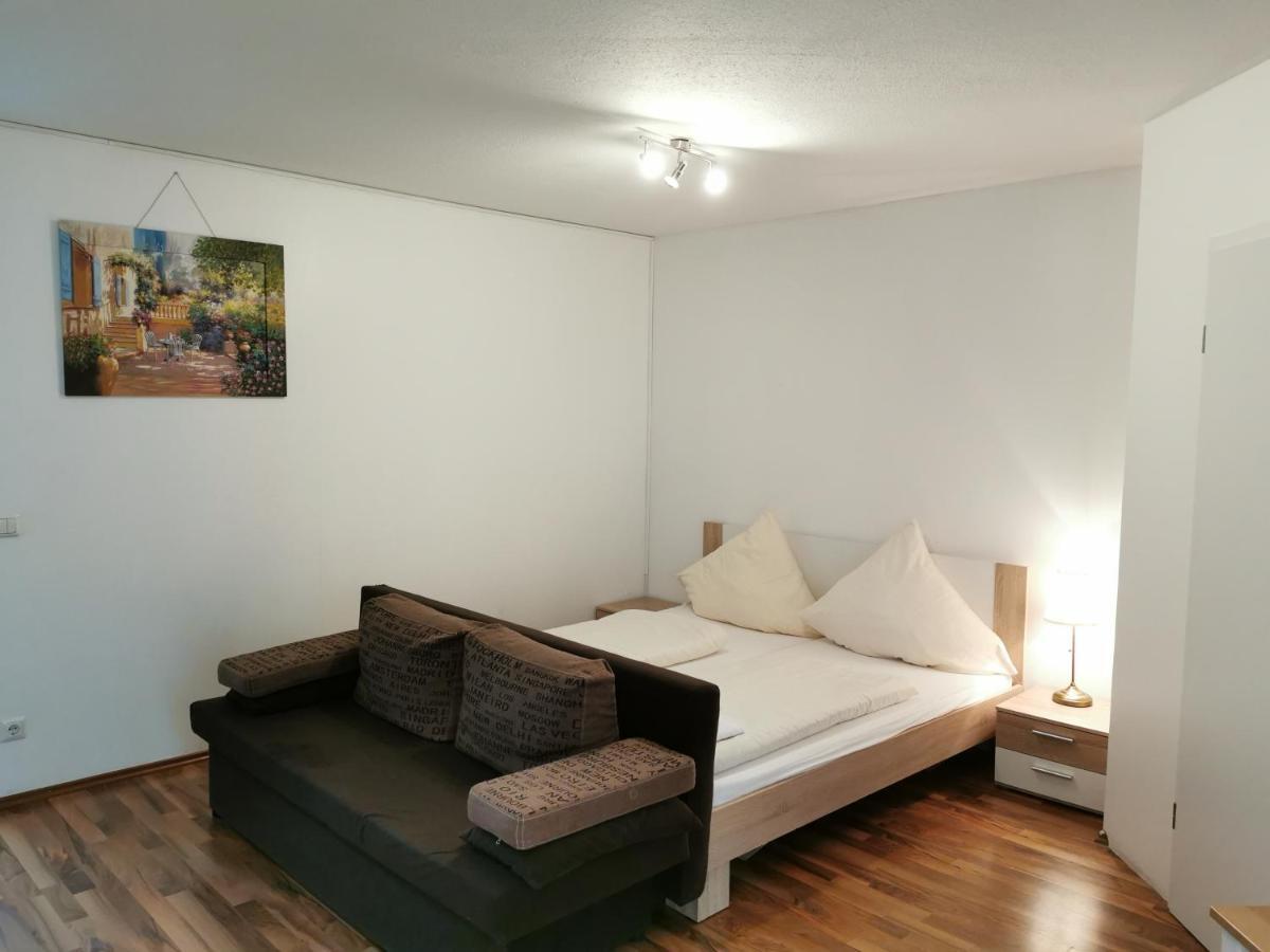 Appartamento Kn Kahtan Boarding House Monaco di Baviera Esterno foto